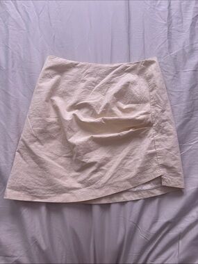 Vogue Cream Textured Mini Skirt
